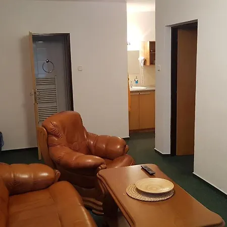 Chata Lačnov Horní Lomná