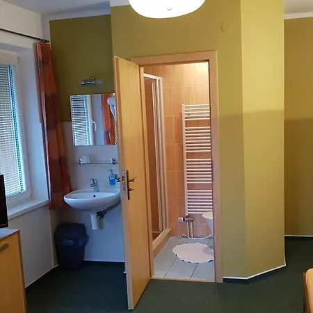 Chata Lačnov *